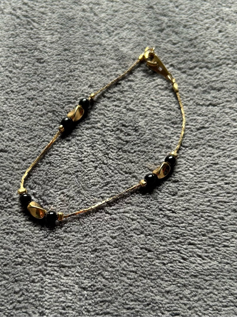 Vintage 1980s Amway Signed Gold Tone & Black Bead Station Bracelet